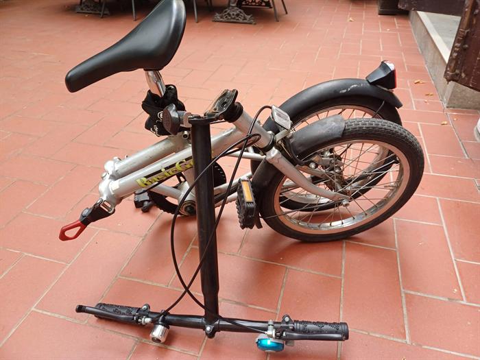 MOUNTAIN BIKE 4