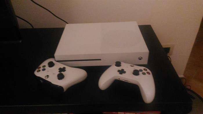 XBOX ONE 4