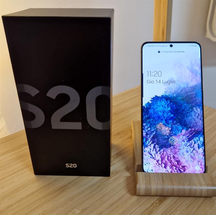 SAMSUNG GALAXY S20 (128GB) 5
