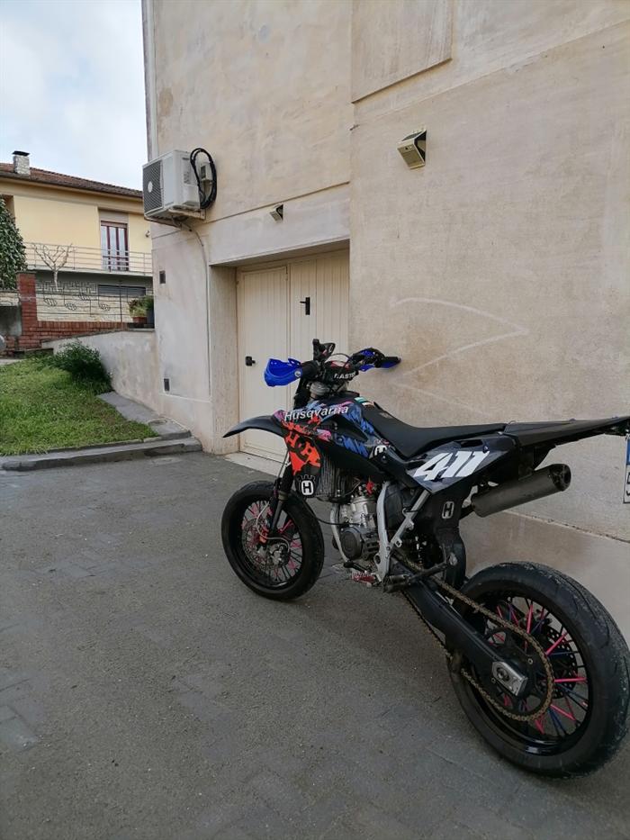 MOTO HUSQVARNA 125 5