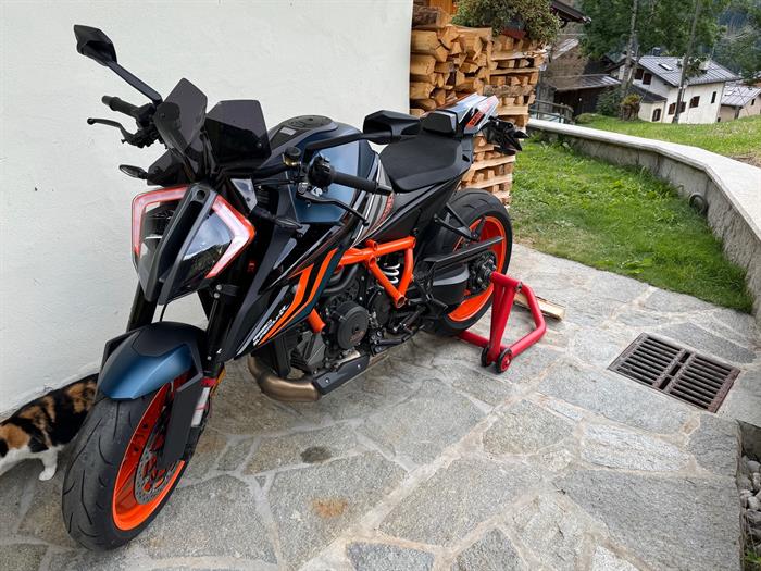 KTM 1290 SUPER DUKE 3