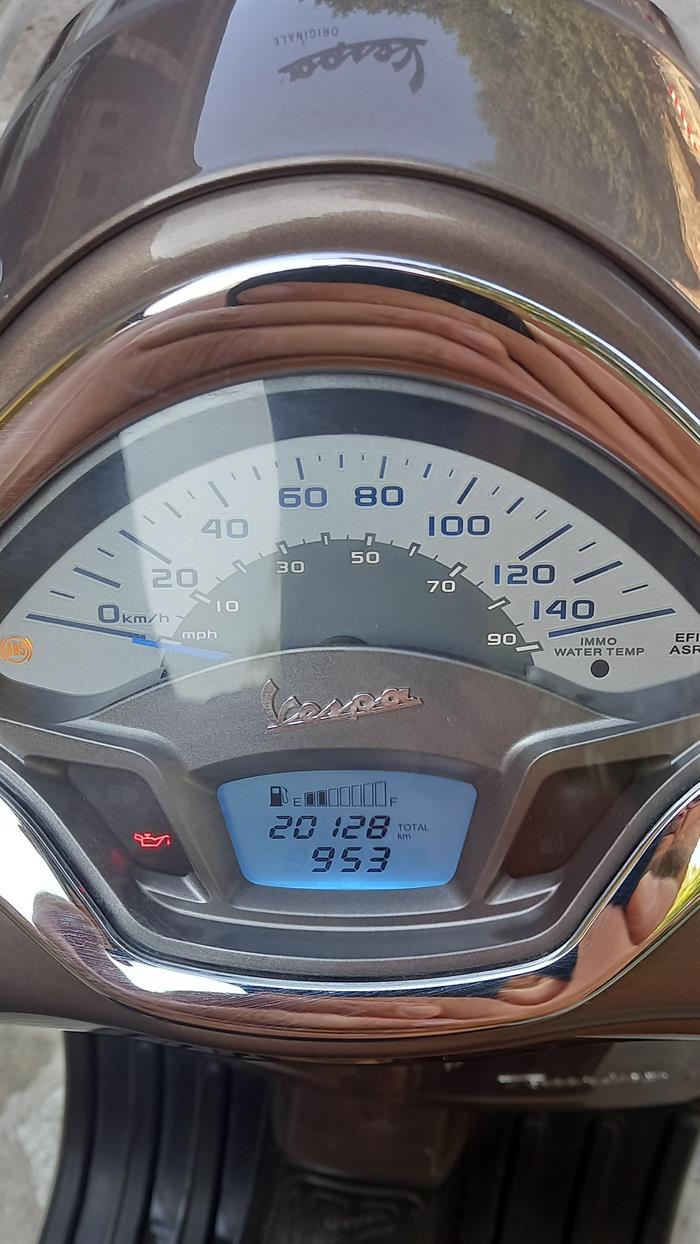 VESPA GTS 300 TOURING 5